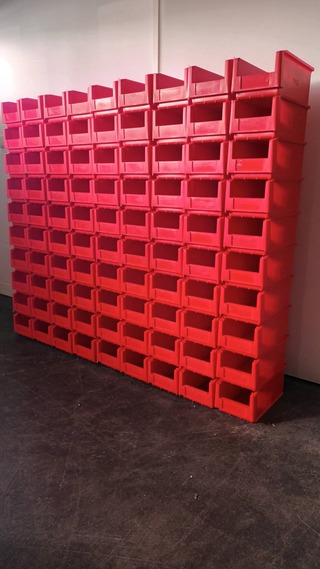 Ca. 90x Magazijnbak met grijp opening, Engels, Transporter, Rood